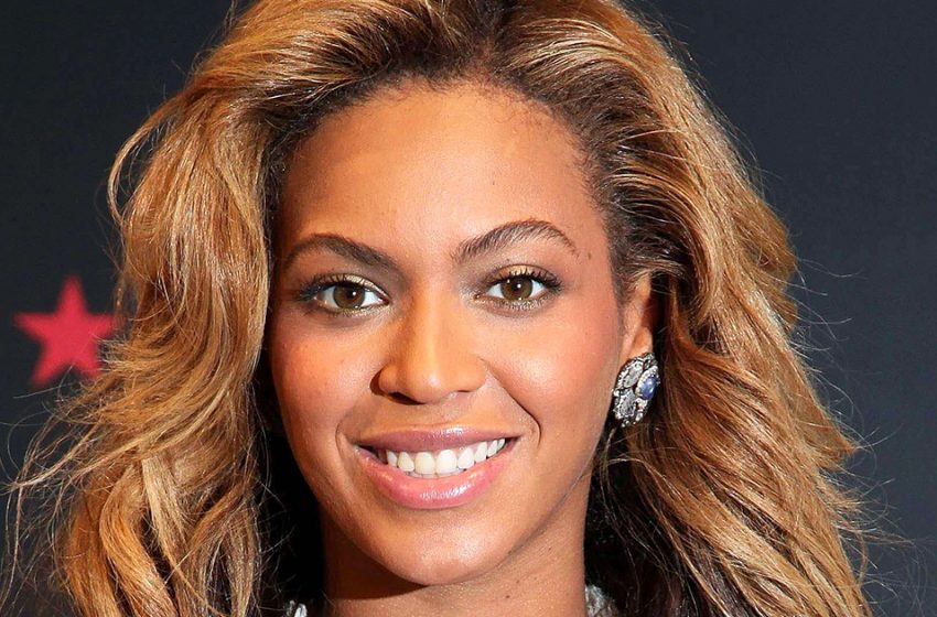  C’est à cela que devraient ressembler les femmes de 40 ans: Beyoncé monte sur un cheval inhabituel